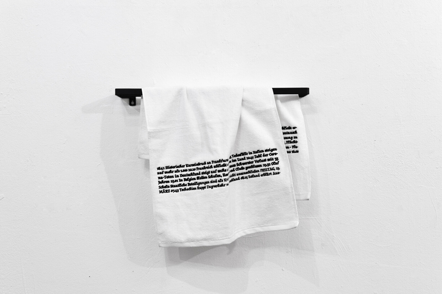Lena von Goedeke, exhibition view - Raum www at Neurotitan, Berlin